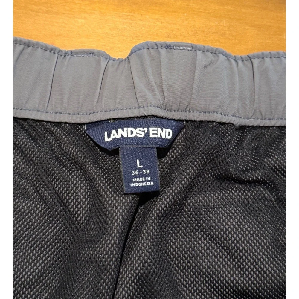 Lands End Mens Gray Nylon Cargo Hiking Shorts Integrated Belt Size L 36-38
